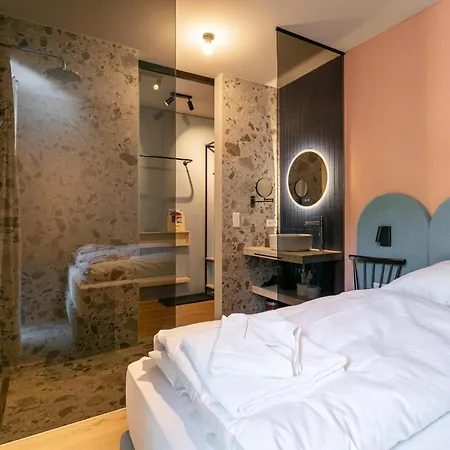 Lukasfeld 9 Franz هوبفغراتن إم بريكسنتال